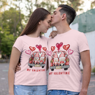 Camiseta Doce Casal Gnomo no Caminhão Meu Namorados Unisex