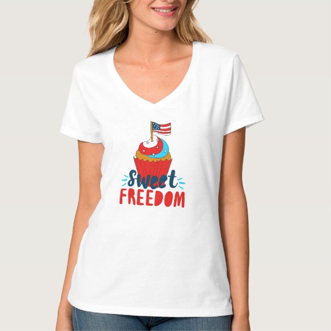 Camiseta Doce Liberdade Cupcake 4 de julho Art 4 de julho (Frente)