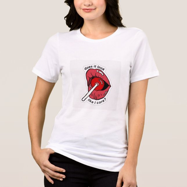 Camiseta Does It Look Like I Care | Sassy Lollipop (Frente)