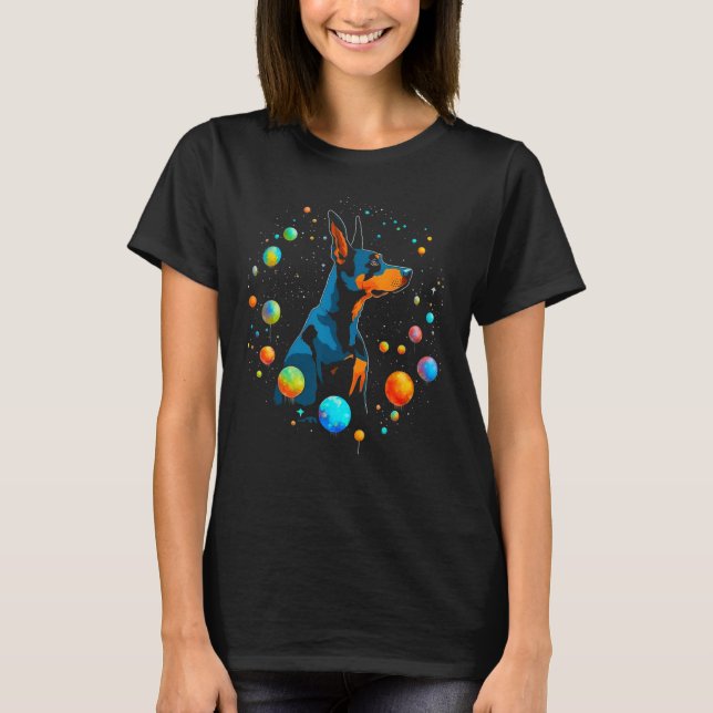 Camiseta Dog Doberman Pinscher Space Planet (Frente)