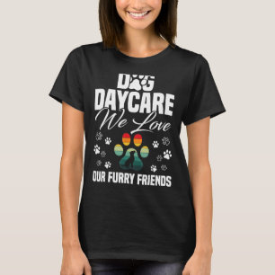 Camiseta Doggy Daycare Play Essentials Service Doggie Day C
