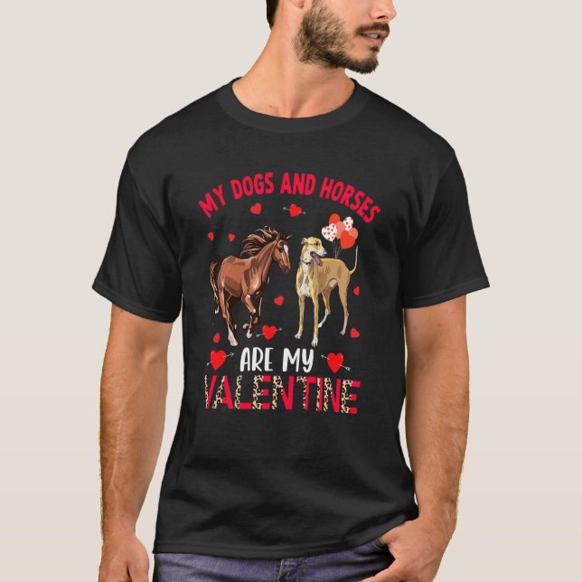 Camiseta Dogs And Horses Are My Valentine Whippet With Hors (Frente)