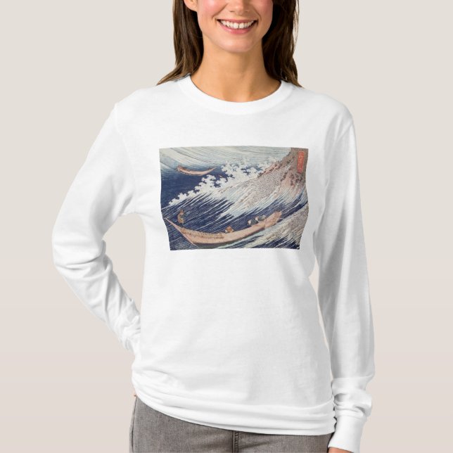 Camiseta Dois barcos de pesca pequenos no mar (Frente)
