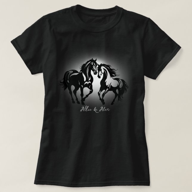 Camiseta Dois cavalos apaixonados por casal de amante negro (Frente do Design)