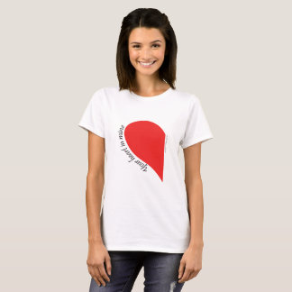 Camiseta Dois Corações Juntos - design Casal