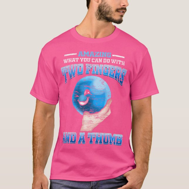 Camiseta Dois Dedos E Uma Boliche Engraçada (Frente)