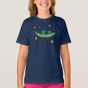 Camiseta Dois Guaxinins em uma Vagem Arte Folclórica Capr