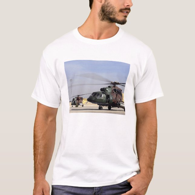 Camiseta Dois Helicópteros Iraquianos Mi-17 Hip (Frente)