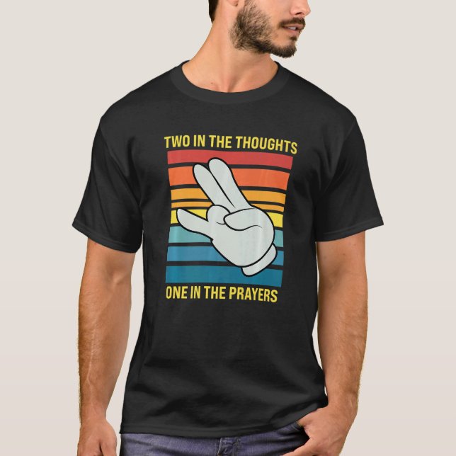 Camiseta Dois Nos Pensamentos Um No Chocante Das Orações (Frente)