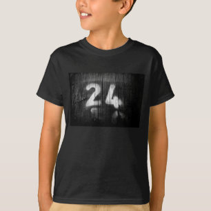 Camiseta dois quatro post