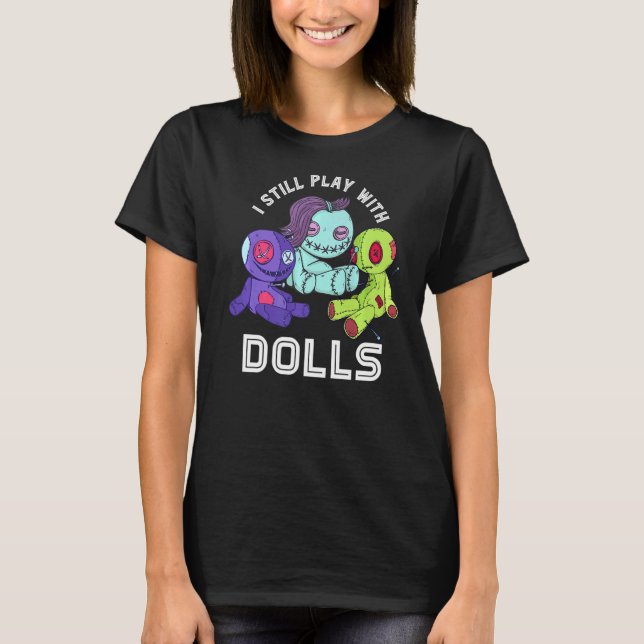 Camiseta Doll Voodoo Eu Ainda Brinco Com Bonecas Pastel Bon (Frente)