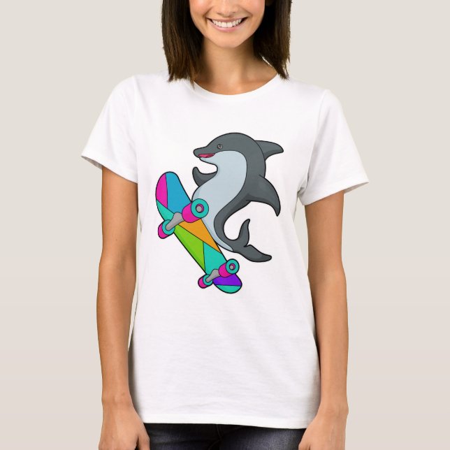Camiseta Dolpin como Skater com skate (Frente)