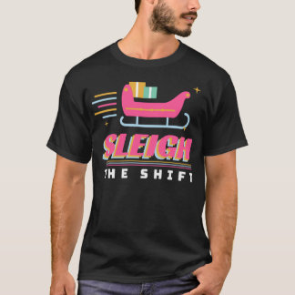 Camiseta Dominar o Turno Natal Retro Enfermeira Varejo