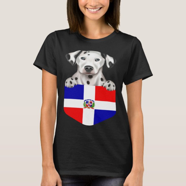 Camiseta Dominican Republic Flag Dalmatian Dog In Pocket (Frente)