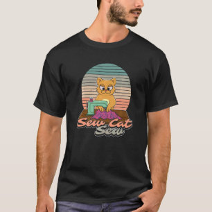 Camiseta Dona de Gato Costurando Roupa de Gatinho Animal