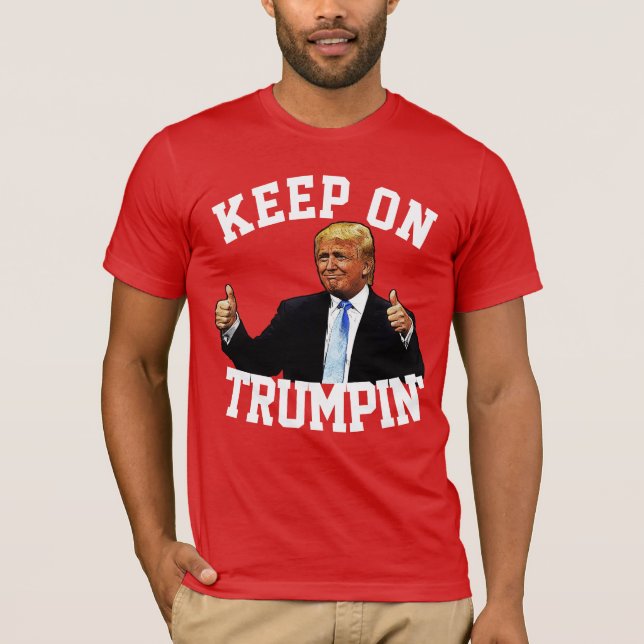 Camiseta DONALD TRUMP 2024 MANTÉM-SE NA T-Shirt (Frente)