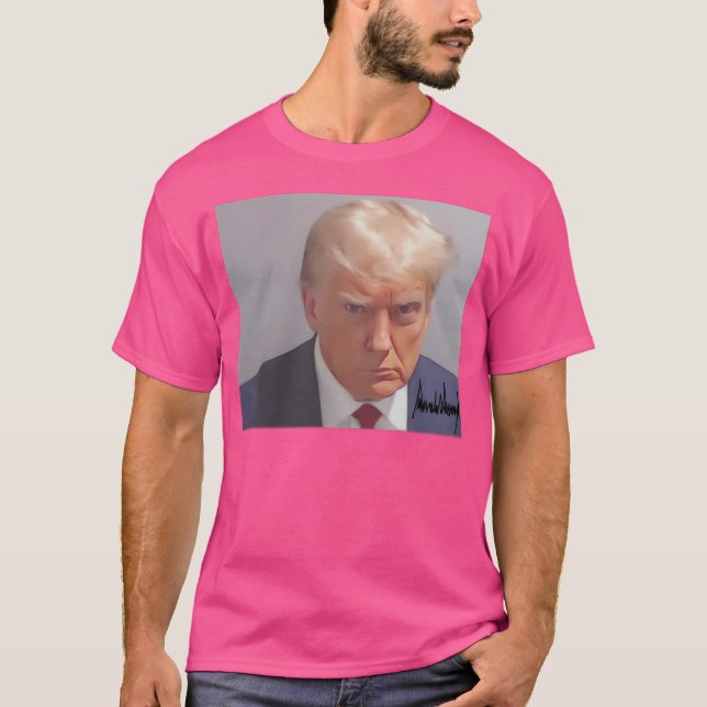 Camiseta Donald Trump Assinou Design Mugshot - Negrito E Íc (Frente)