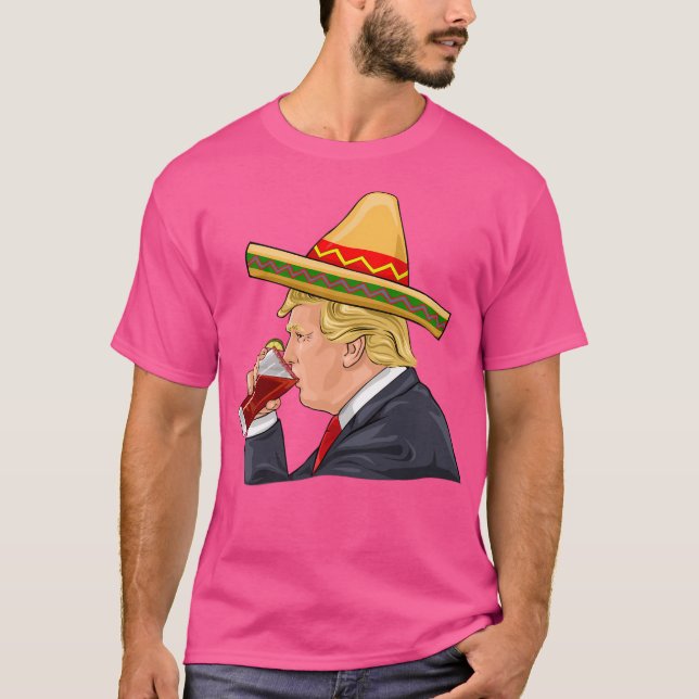 Camiseta Donald Trump Bebendo Michelada (Frente)