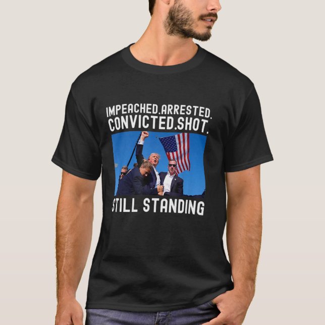 Camiseta Donald Trump Combateu a Eleição de Bandeira Americ (Frente)