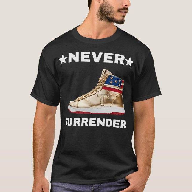 Camiseta Donald Trump Sneaker Nunca Rende Trump Pro (Frente)