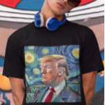 Camiseta Donald Trump Starry Night Van Gogh Art Style 2024<br><div class="desc">Donald Trump na arte do estilo Van Gogh Starry Night, o presidente Donald Trump vestindo seu traje clássico e gravata vermelha contra o pano de fundo do céu estrelado abstrato e expressionista. Trabalho de arte de campanha política festiva do 45.º Presidente Donald J. Trump ou para apoiar a eleição de...</div>