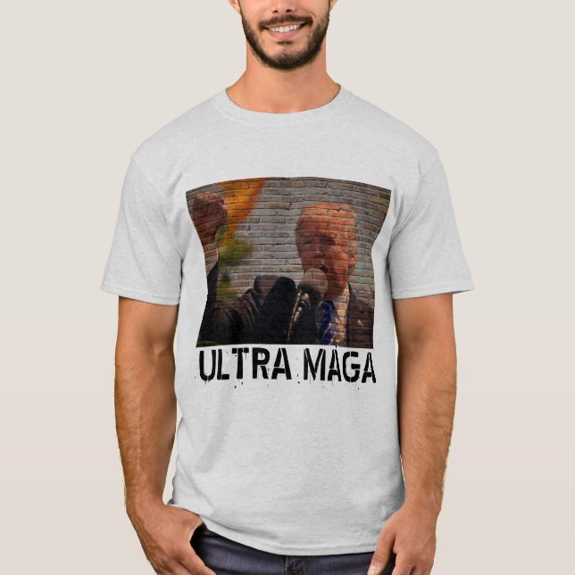 CAMISETA DONALD TRUMP ULTRA MAGA T SHIRTS (Frente)