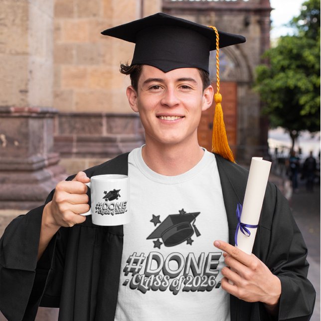 Camiseta #DONE Class of 2026 Graduation  T-Shirt (Criador carregado)