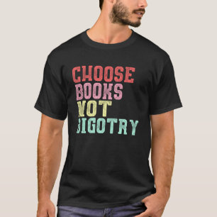 Camiseta Donos De Livros Escolhem Livros Não Bigotizam Femi