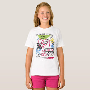 Camiseta Doodle de Grafite com Coração e Colagem de Esboço