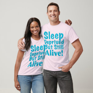 Camiseta Dormir Privado, mas ainda vivo de azul