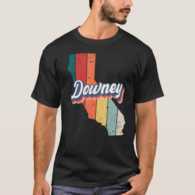 Camiseta Downey City Retro Vintage Hometown Califórnia (Frente)