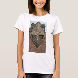 Camiseta Dragão Torre BellesGuard de Gaudi