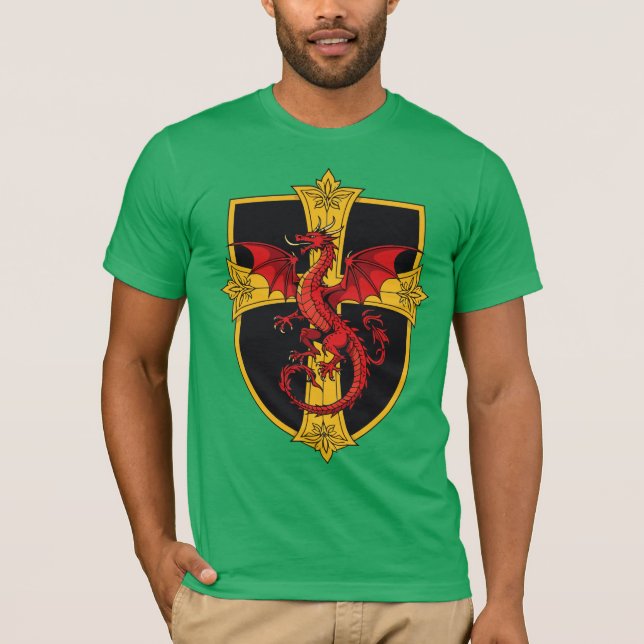 Camiseta Dragão Vermelho e Cruz Medieval (Frente)