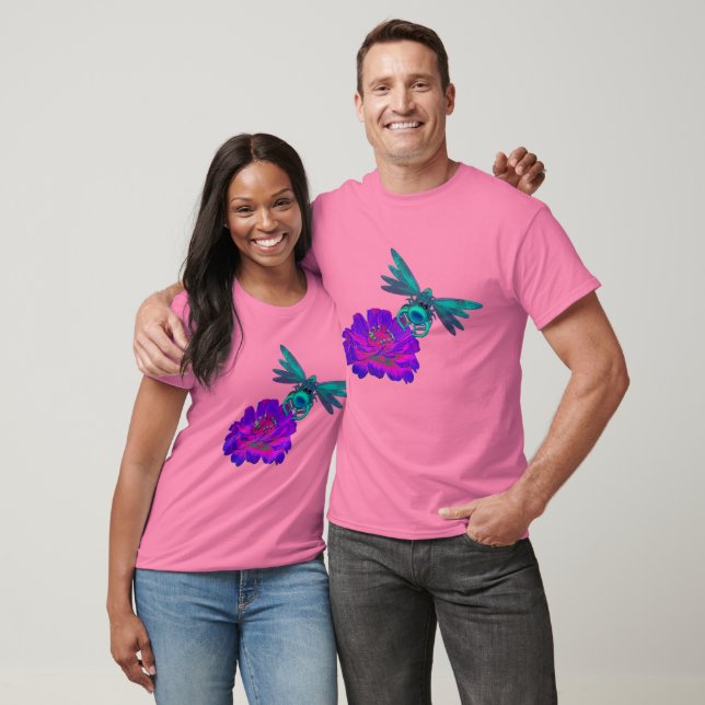 Camiseta Dragonfly E Zinnia Flower (Unissex)