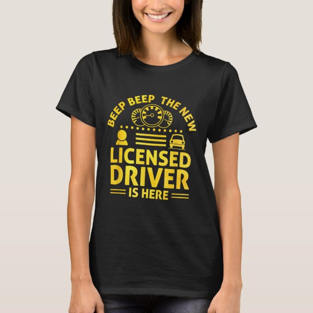 Camiseta Driving License Ped New Driver Permit Driving Scho (Frente)