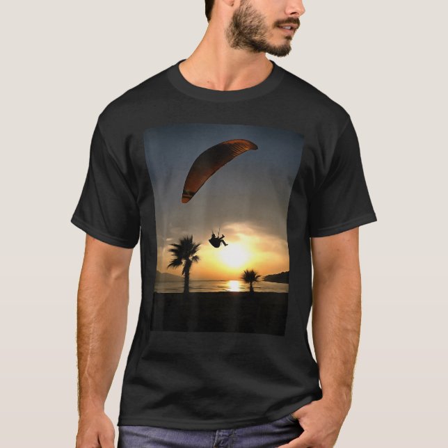 Camiseta Dropzone Em Dusk Adventure Paraglider Art (Frente)