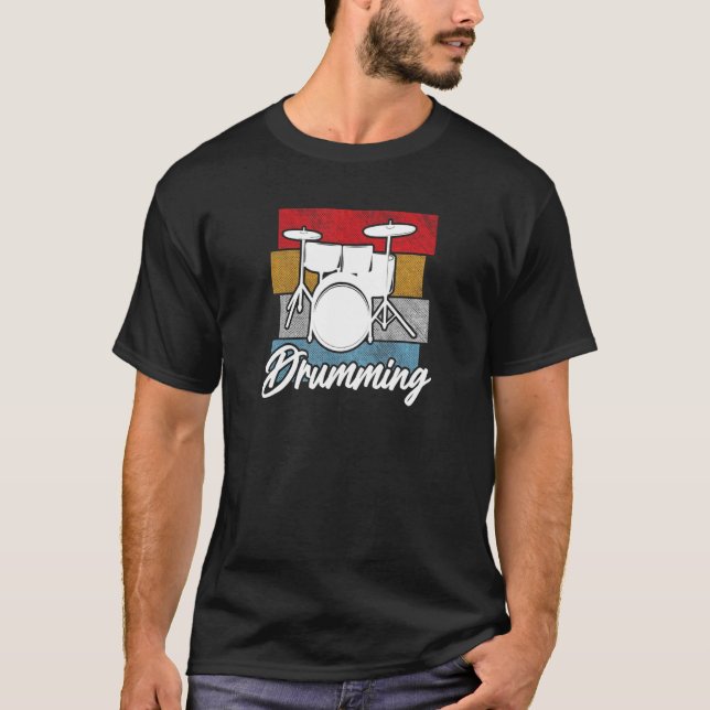 Camiseta Drummer do Conjunto de Tambores Legal Retroativos (Frente)