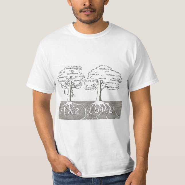 Camiseta Duas Árvores com Raízes de Medo e Amor Representan (Frente)