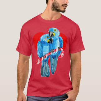 Camiseta Duas Parcelas Hyacinth Macaw tocando em Cane1