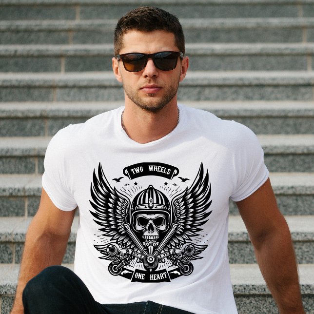 Camiseta Duas Rodas Um Biker Cardíaco (Criador carregado)