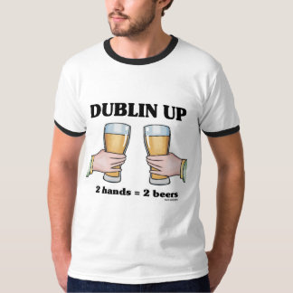 Camiseta Dublin acima do t-shirt