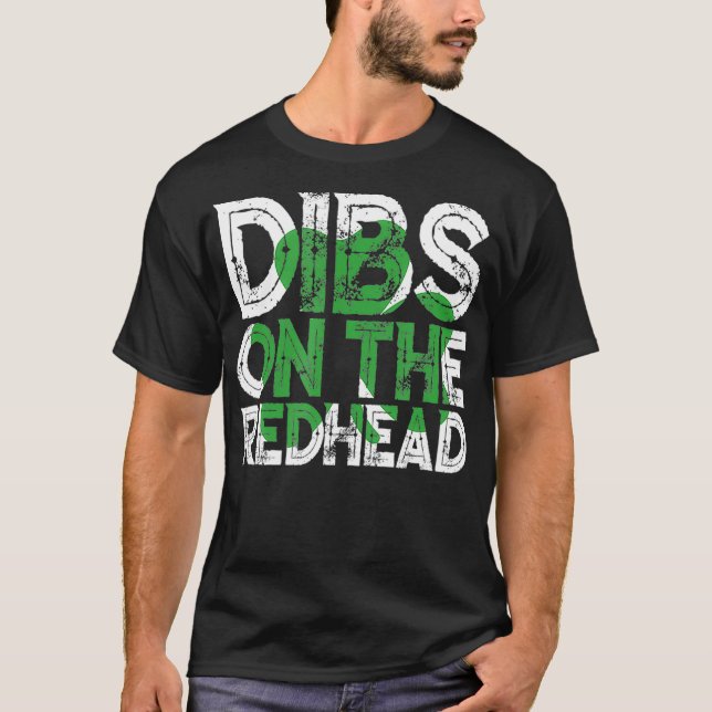 Camiseta Dublin Fistin Funny Irlanda Dia das Ruas de Bebend (Frente)