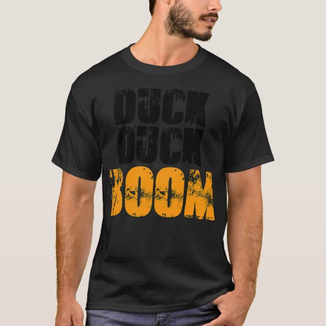 Camiseta Duck Duck Boom Black Labrador Black Labrador (Frente)