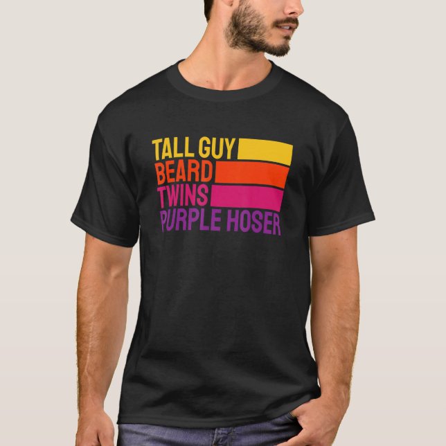 Camiseta Dudes Youth Slogan Tall Guy Beard Twins Purple Hos (Frente)