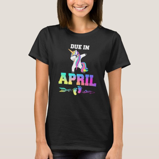 Camiseta Due Date April Pregnancy Announcement   (Frente)