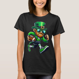 Camiseta Duende Jogando Futebol Dia de São Patrício Esporte
