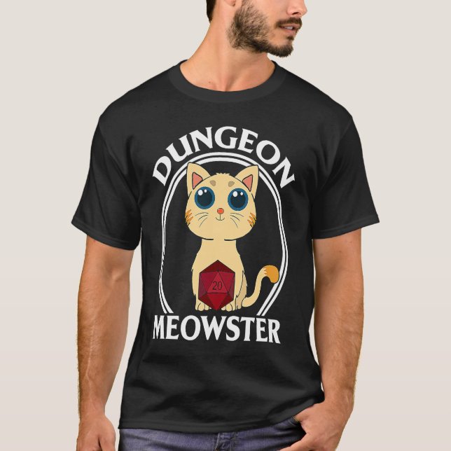 Camiseta Dungeon Meowster D20 Dice Caneta & Paper Role Play (Frente)