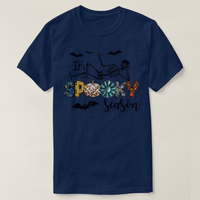 Camiseta É a Estação Spooky Leopard Pumpkin e Skull Happy (Frente do Design)