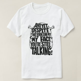 CAMISETA E AINDA ASSIM, APESAR DE OLHAR NO MEU ROSTO, VOCÊ 