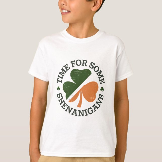 Camiseta É hora de St. Patrick fazer algumas travessuras Tr (Frente)